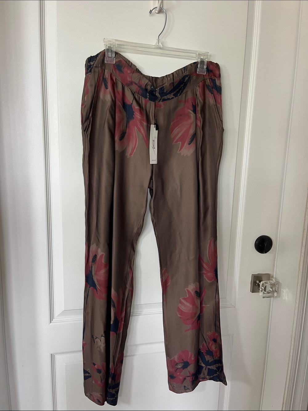 NWT Nicole taupe silk blend wide leg elastic waist BoHo pants size small